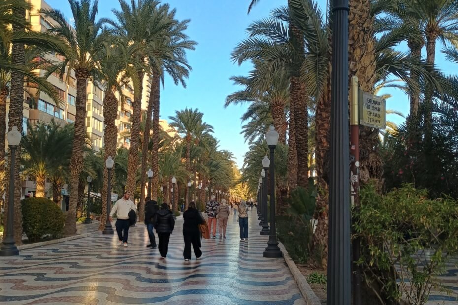 Alicante stad, heerlijk wandelen door het centrum